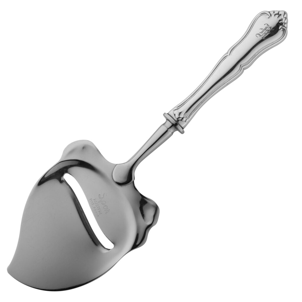 Märtha monogramert ostehøvel 21,5 cm