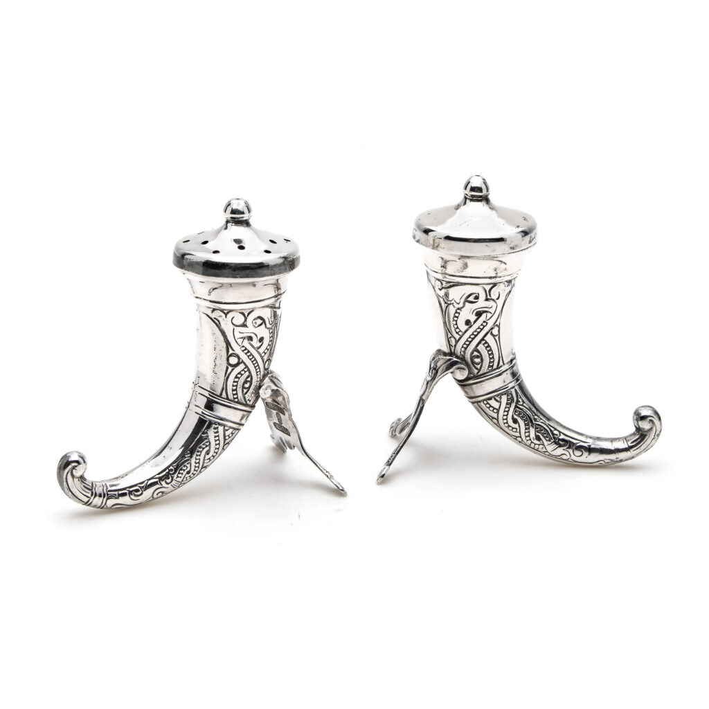 Drage saltbøsser / pepperbøsser 5,9 cm