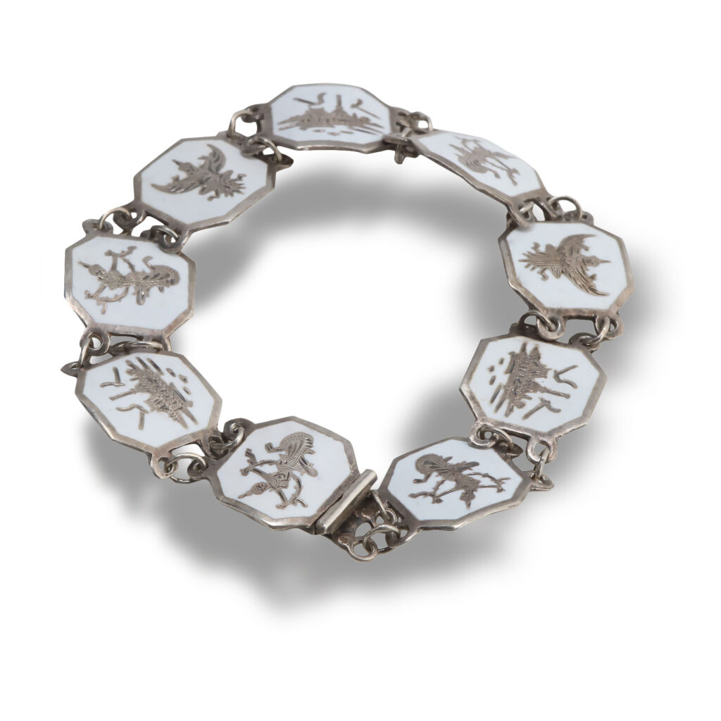 Siam, Mekkalah armbånd