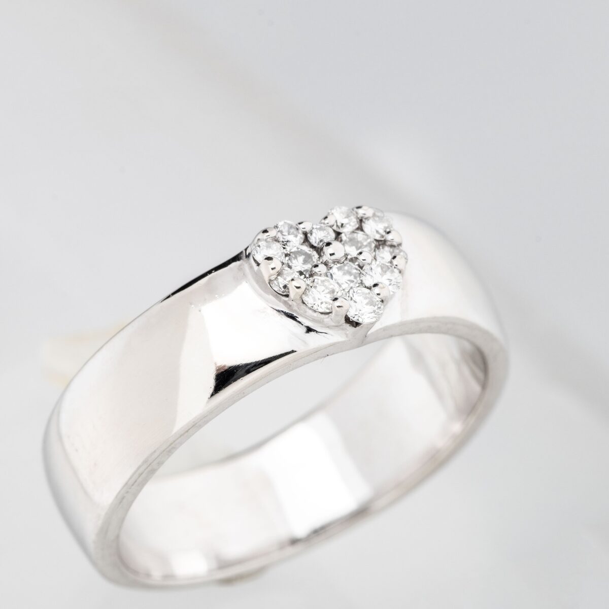 Ring, hvitt gull, diamanter (0,27 ct) - Bilde 2