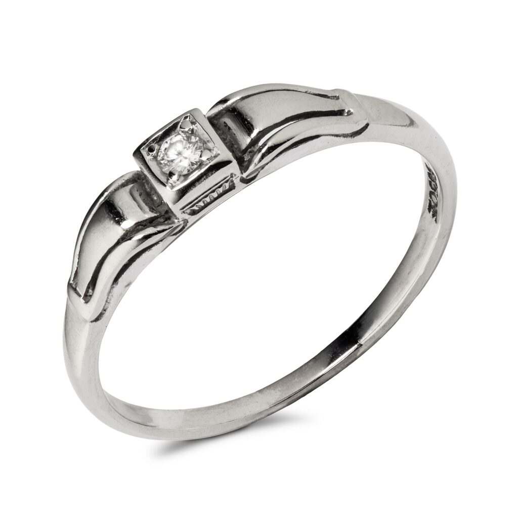 Ring, hvitt gull, diamant (0,06 ct.)