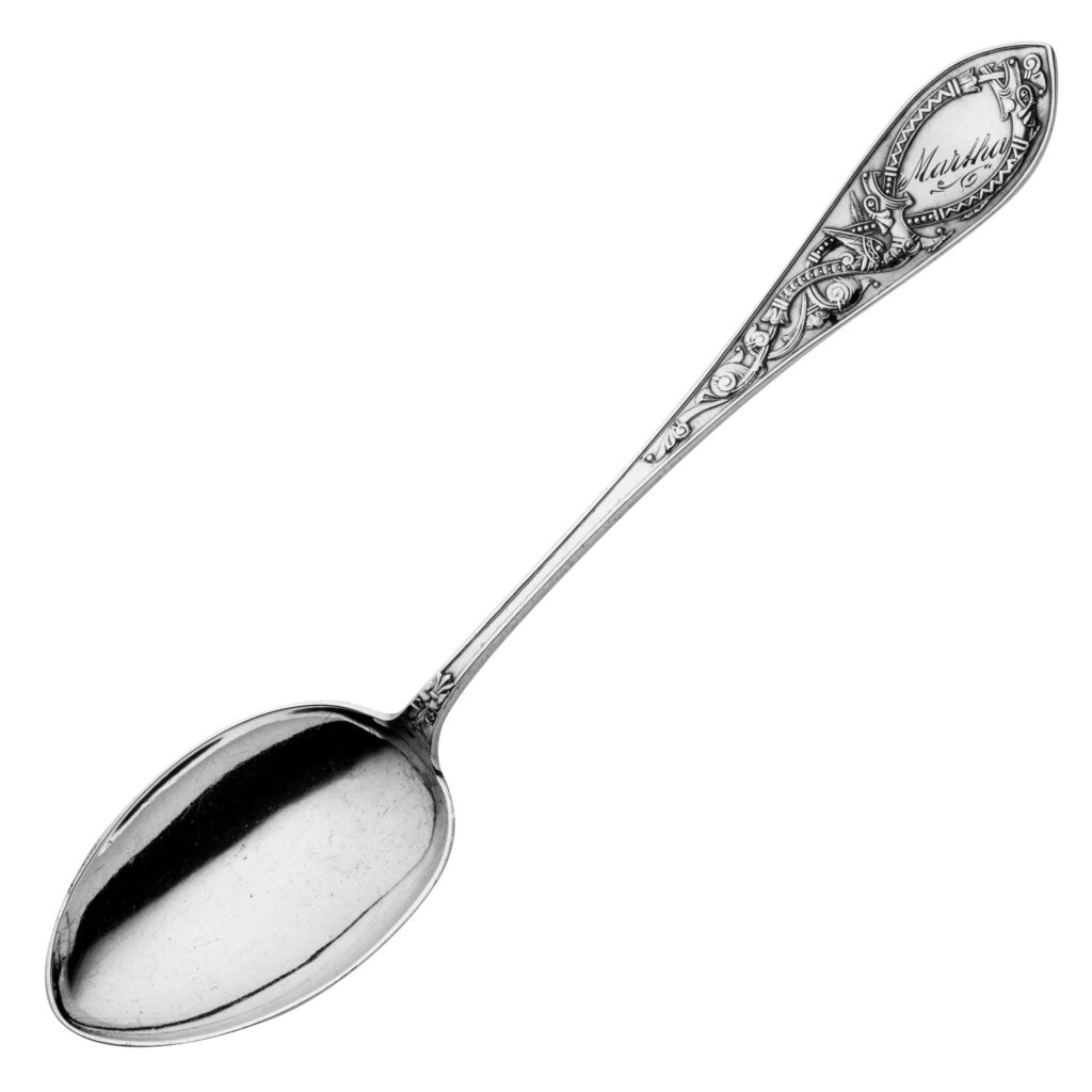 Gravert Drage spiseskje 20,8 cm