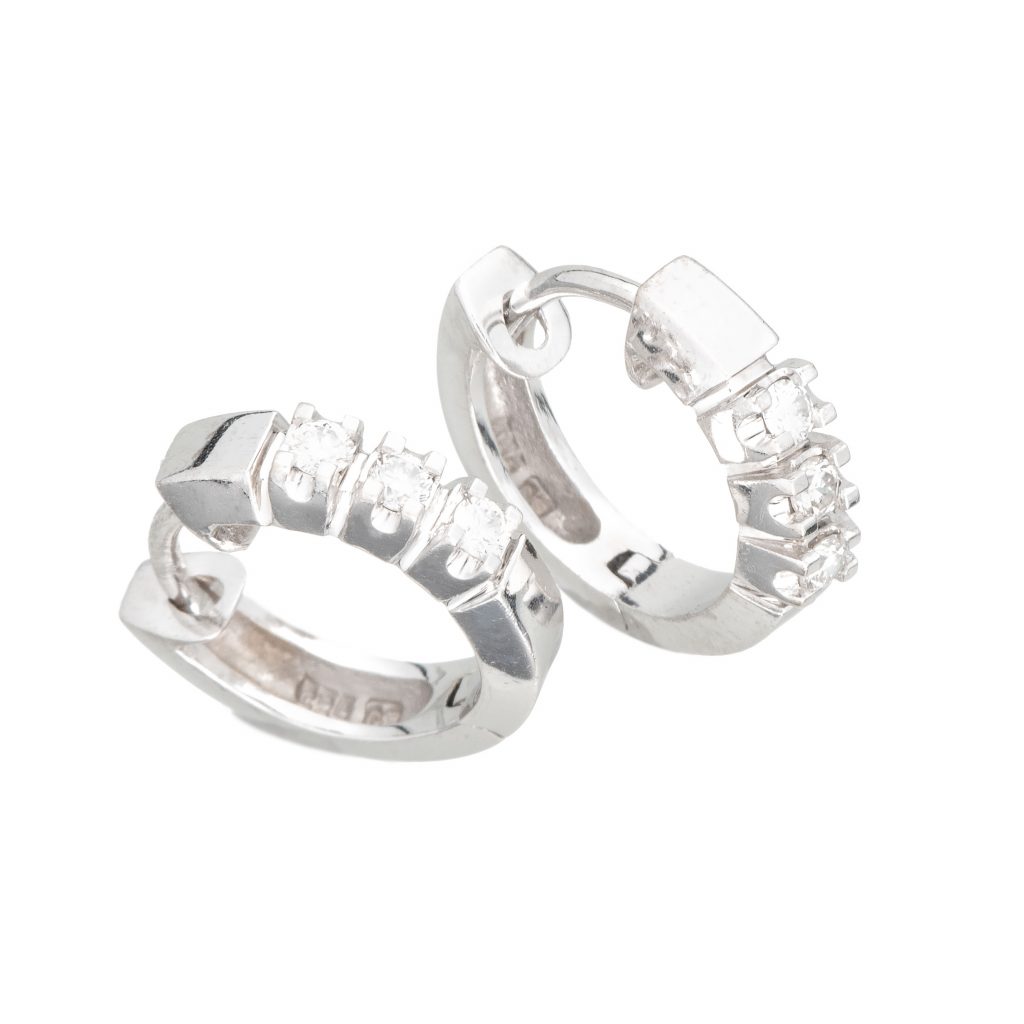 Creoler, hvitt gull, diamanter (0,18 ct.)