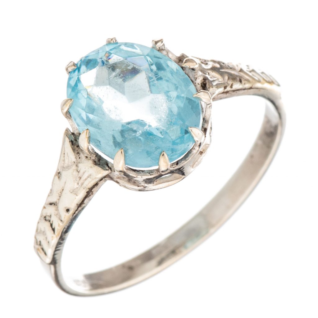Antikk ring, sølv, krystall