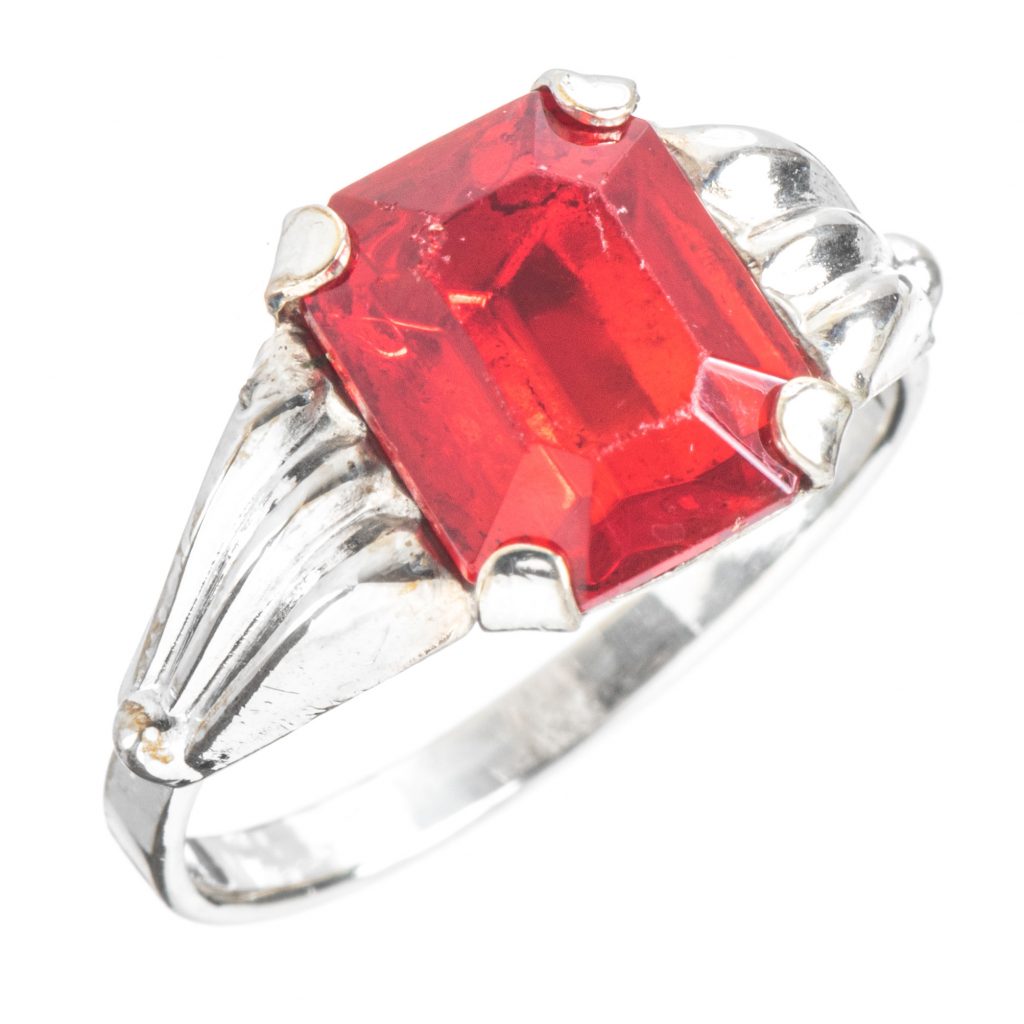 Antikk ring, sølv, krystall