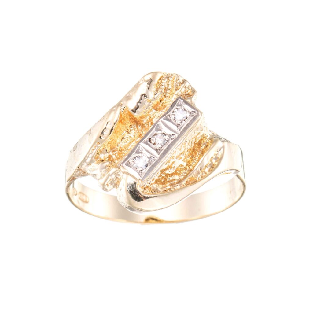 Ring, gult gull, diamanter (0,06 ct.)