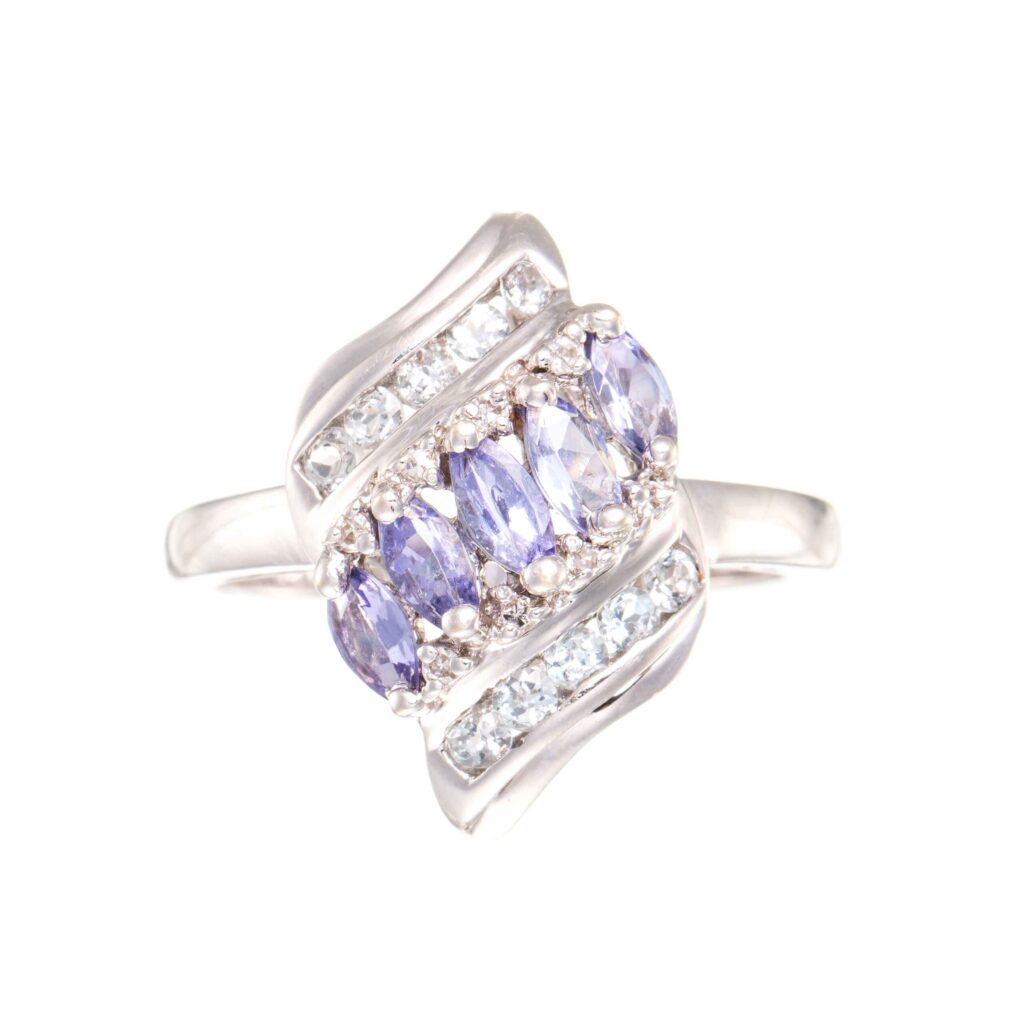 Ring, hvitt gull, edelstener
