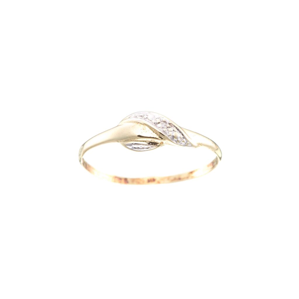 Ring, gult gull, diamant (<0,01 ct.)