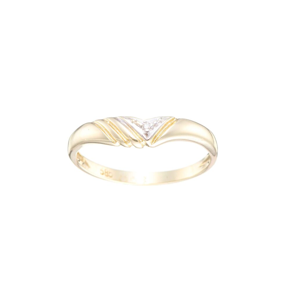 Ring, gult gull, diamant (<0,01 ct.)