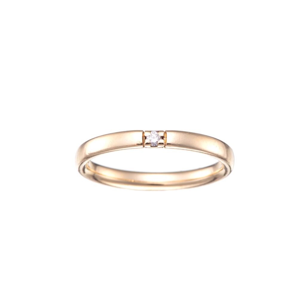 Ring, gult gull, diamant (0,03 ct.)