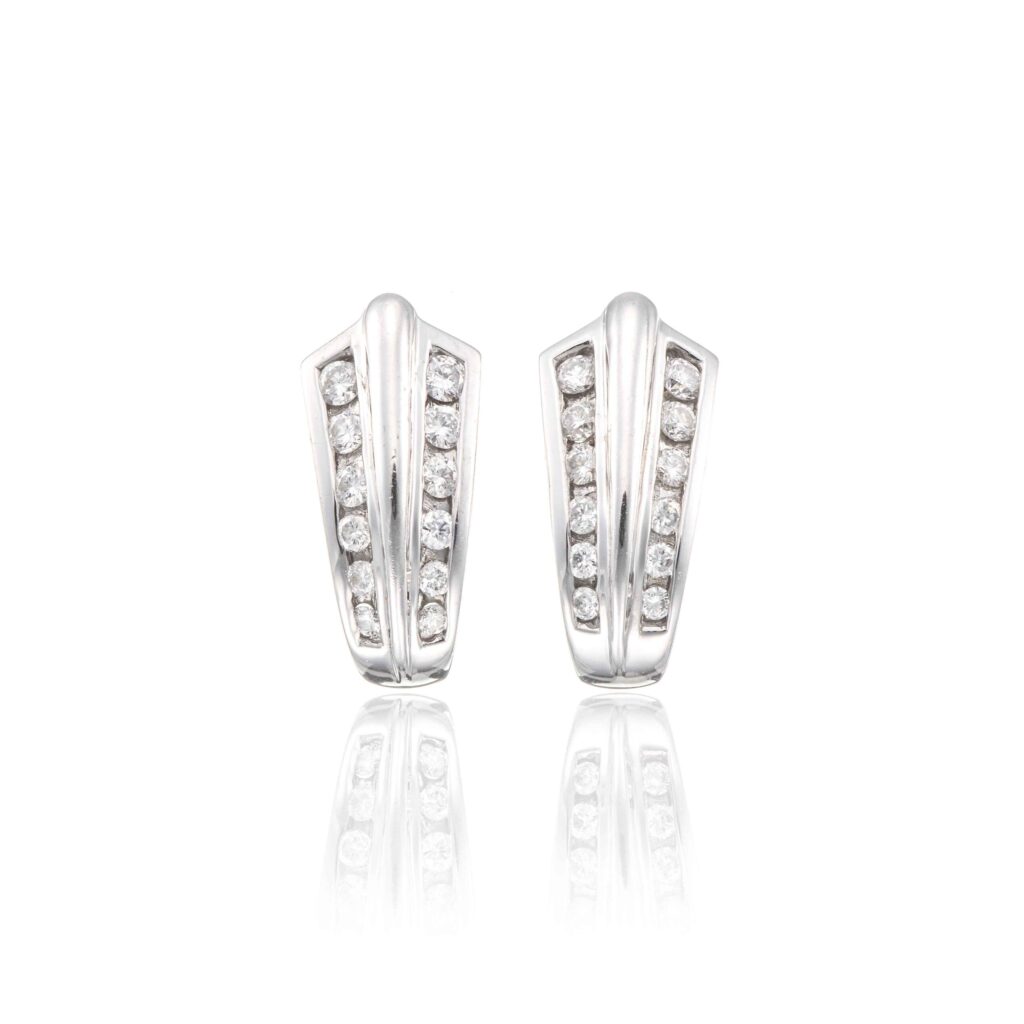Øredobber, hvitt gull, diamanter (0,20 ct.)