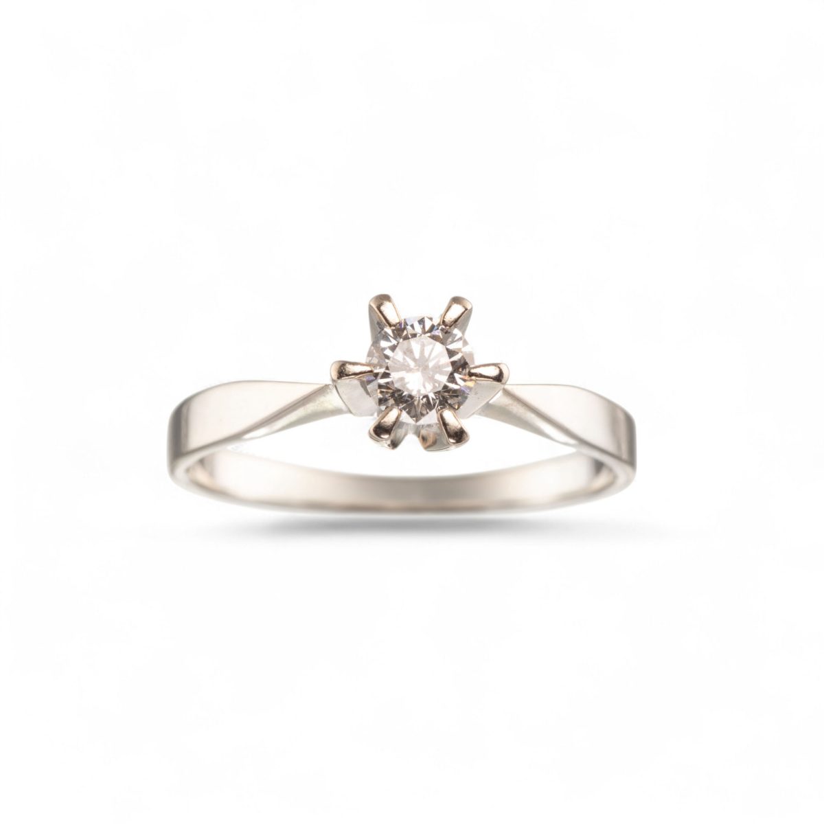 Diamantring (0,36 ct.), hvitt gull