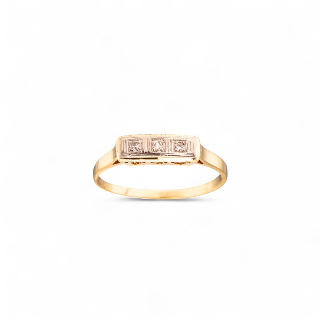 Antikk diamantring (0,075 ct.), gull