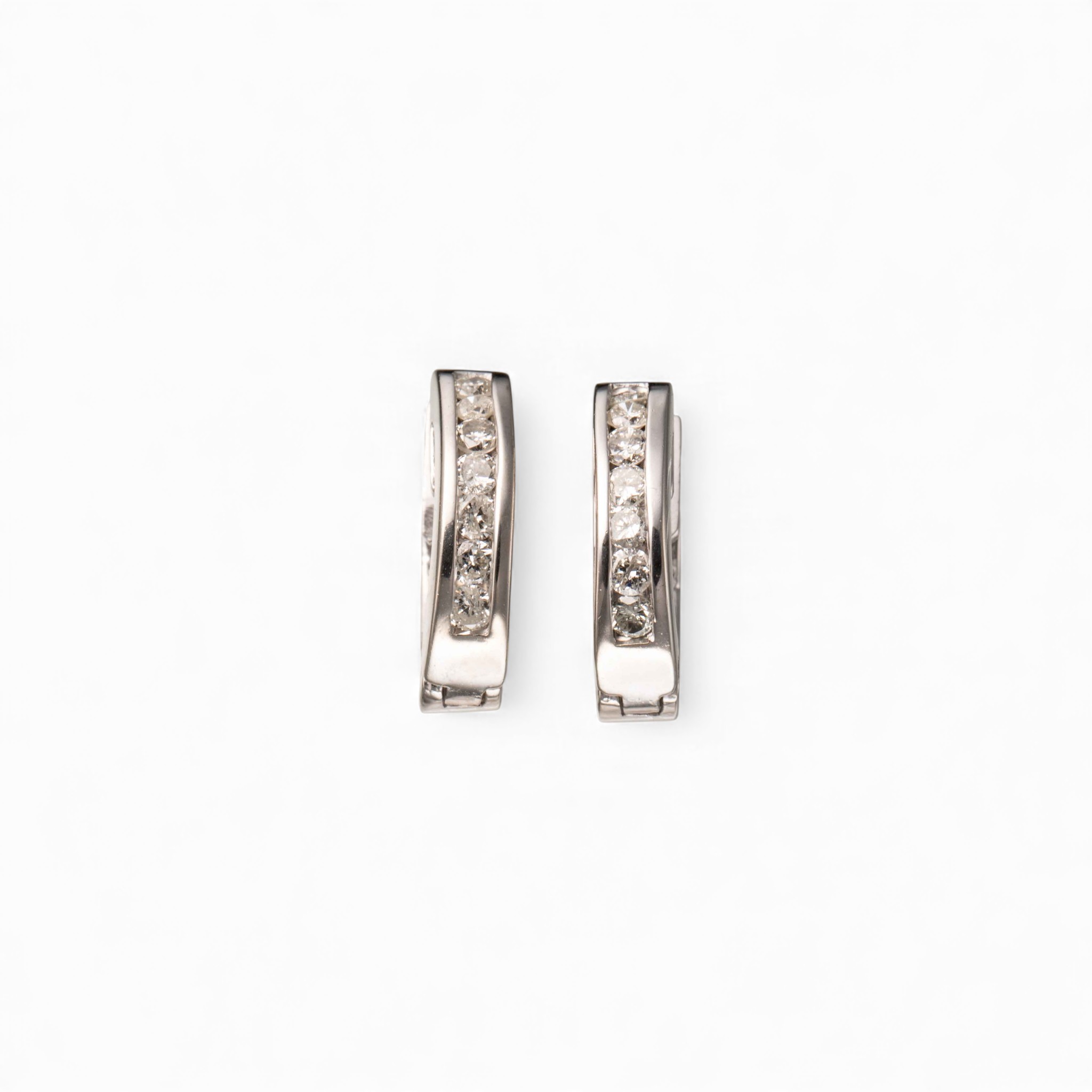 Øreringer, hvitt gull, diamanter (0,35 ct.) - Bilde 2