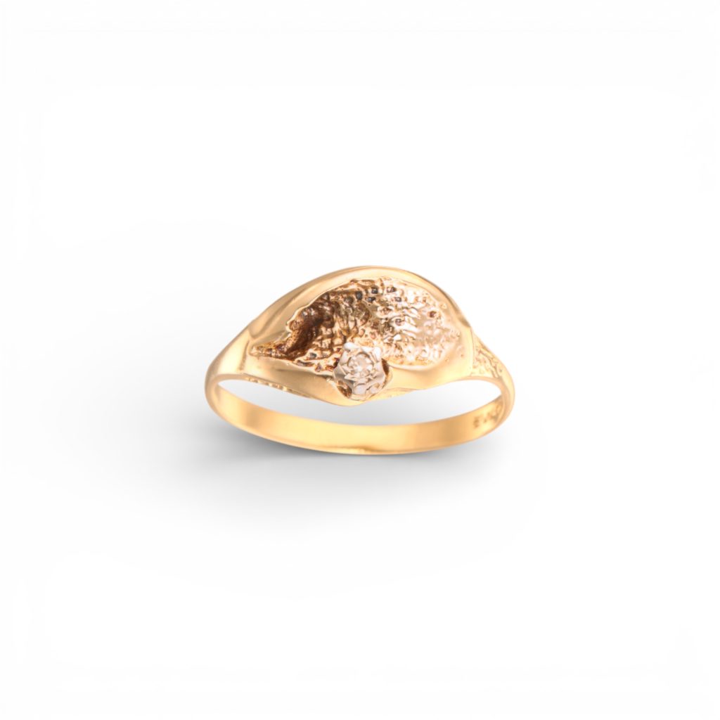 Ring, gult gull, diamant (0,01 ct.)